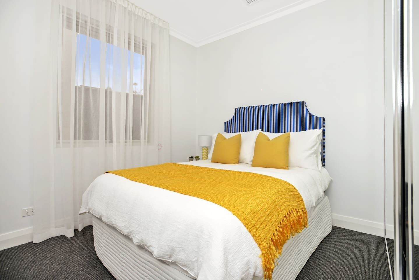 Basham Parade -28A Basham Pde-Wi-Fi-Linen Supplied — image 18