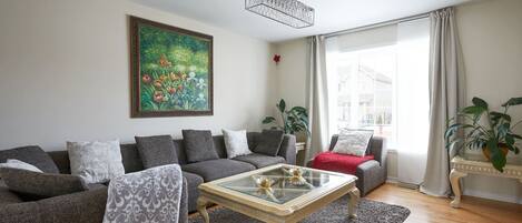 Téléviseur connecté, Netflix, livres, services de diffusion en continu