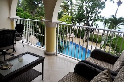 105 Sapphire Beach Condo (2Bedroom/2Bathroom) On The Dover Beach, Barbados.
