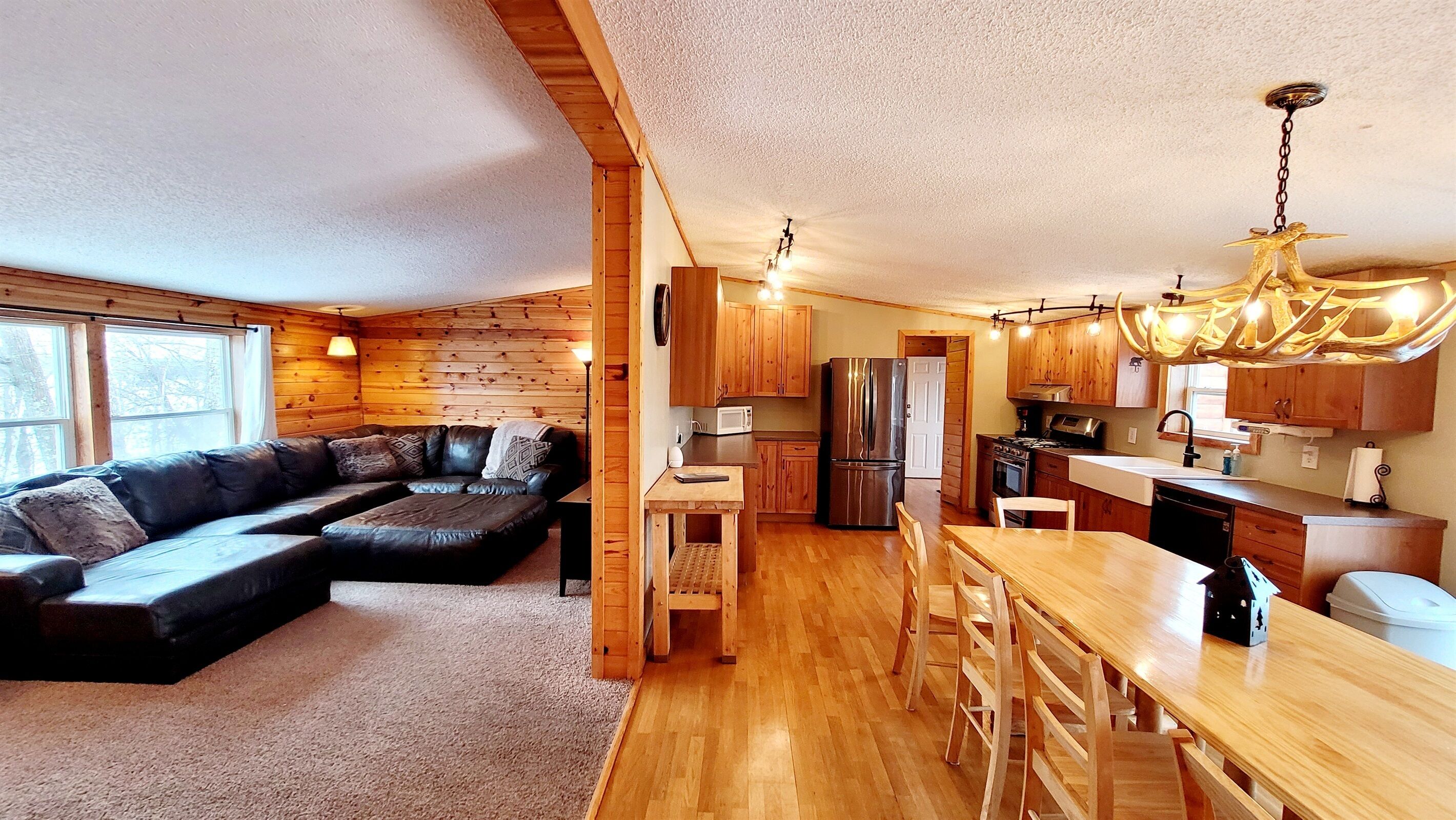 Smart TV, fireplace, DVD player, foosball