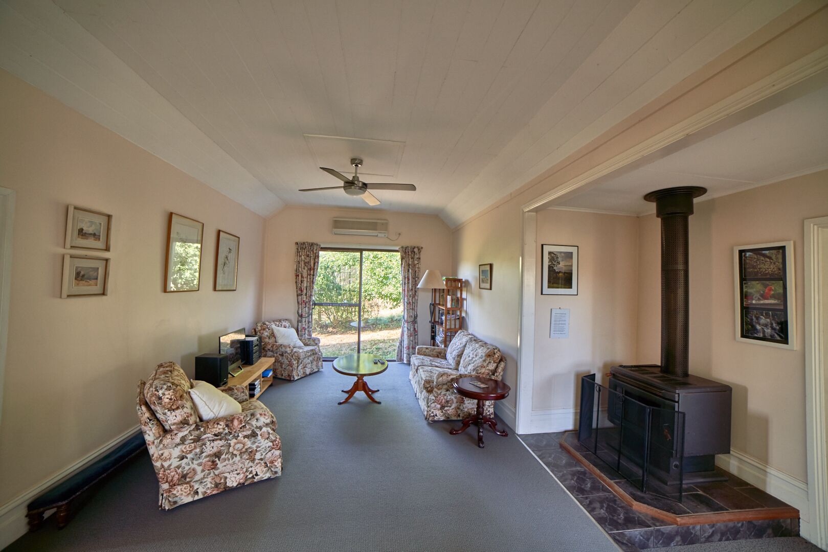 Rose Cottage - a rural retreat on a mixed farm