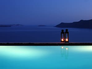 Indoor pool, outdoor pool, sun loungers