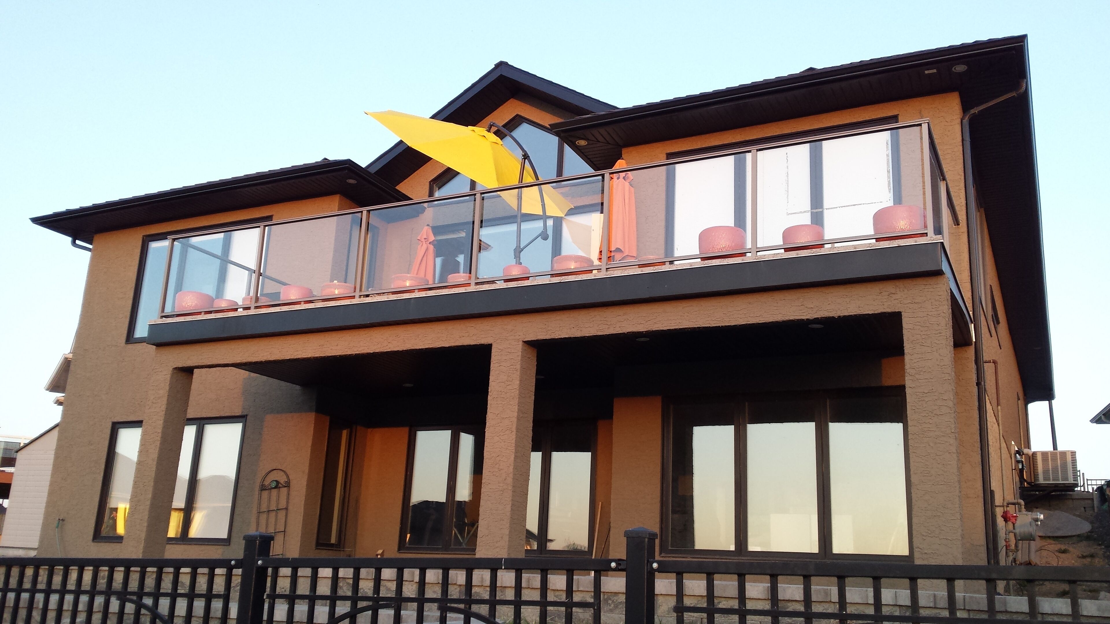 Executive Quiet Home on Edge of City1