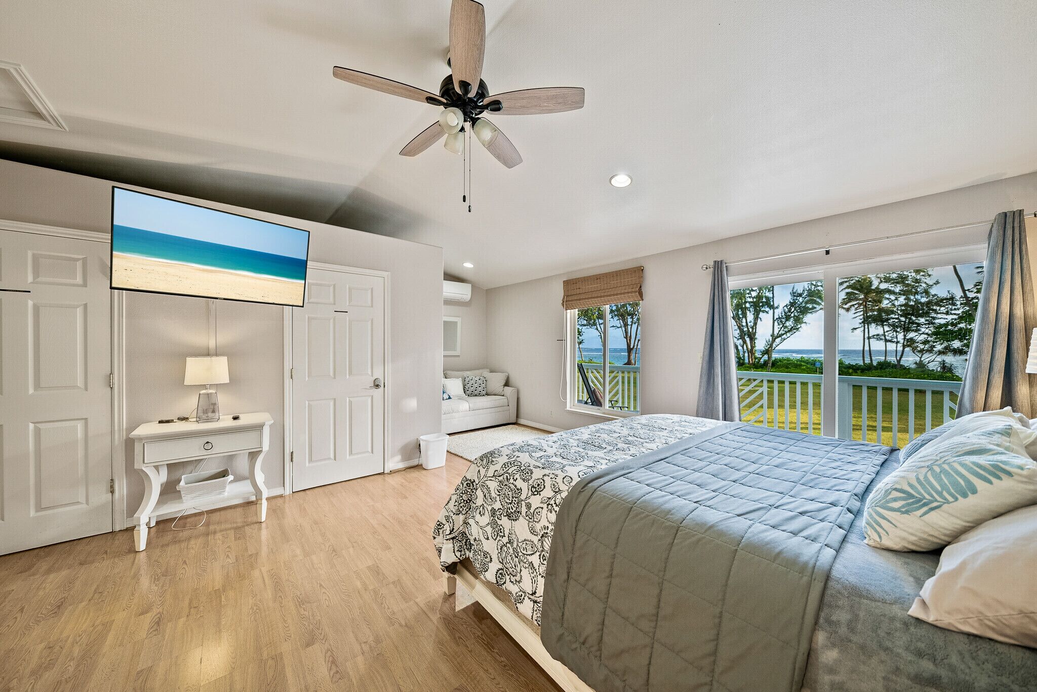 4 chambres, fer et planche à repasser, lit parapluie, Wi-Fi gratuit