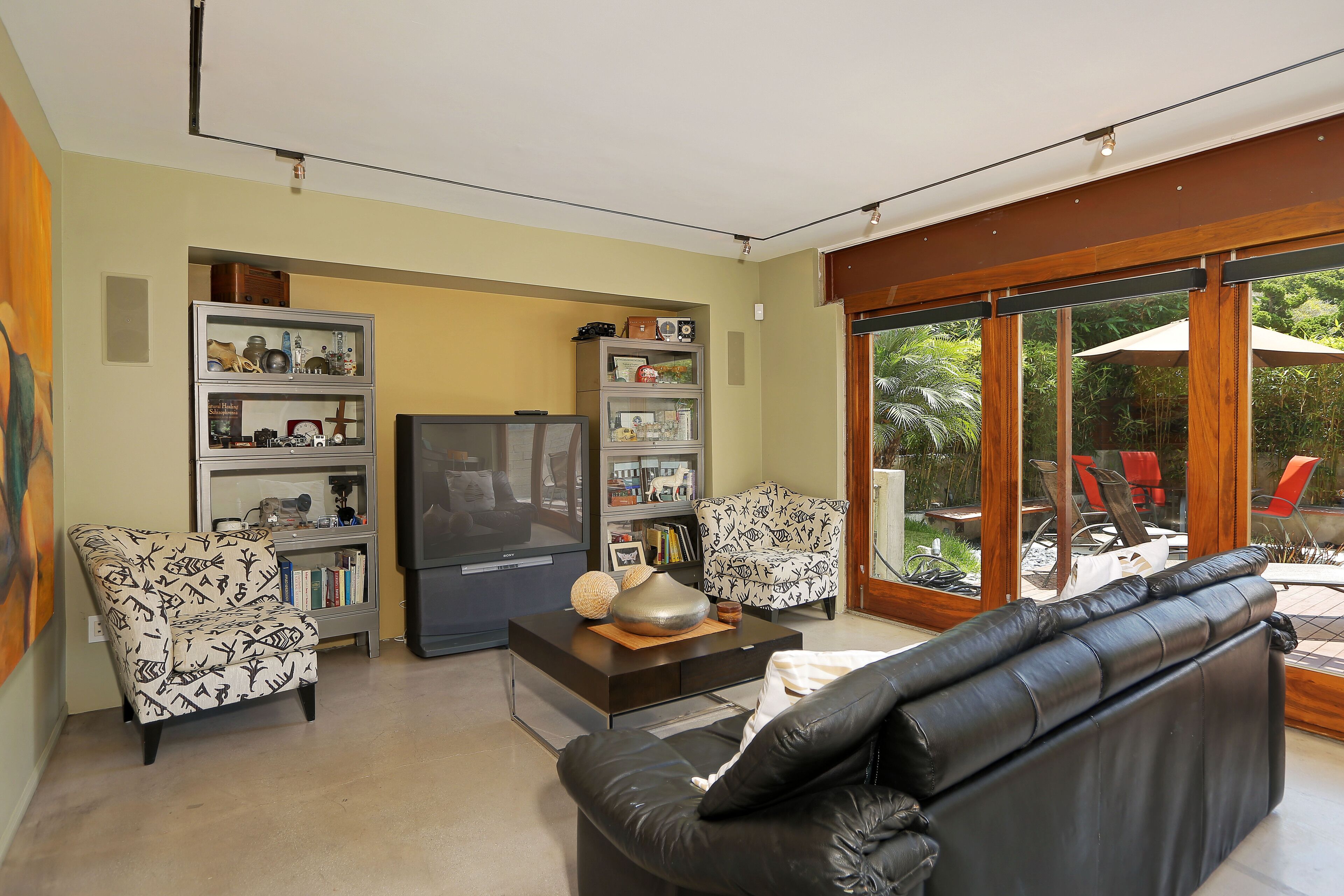 2 Blocks to Beach - The Perfect Home for Families