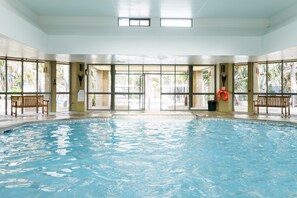 Piscina coperta, piscina all'aperto
