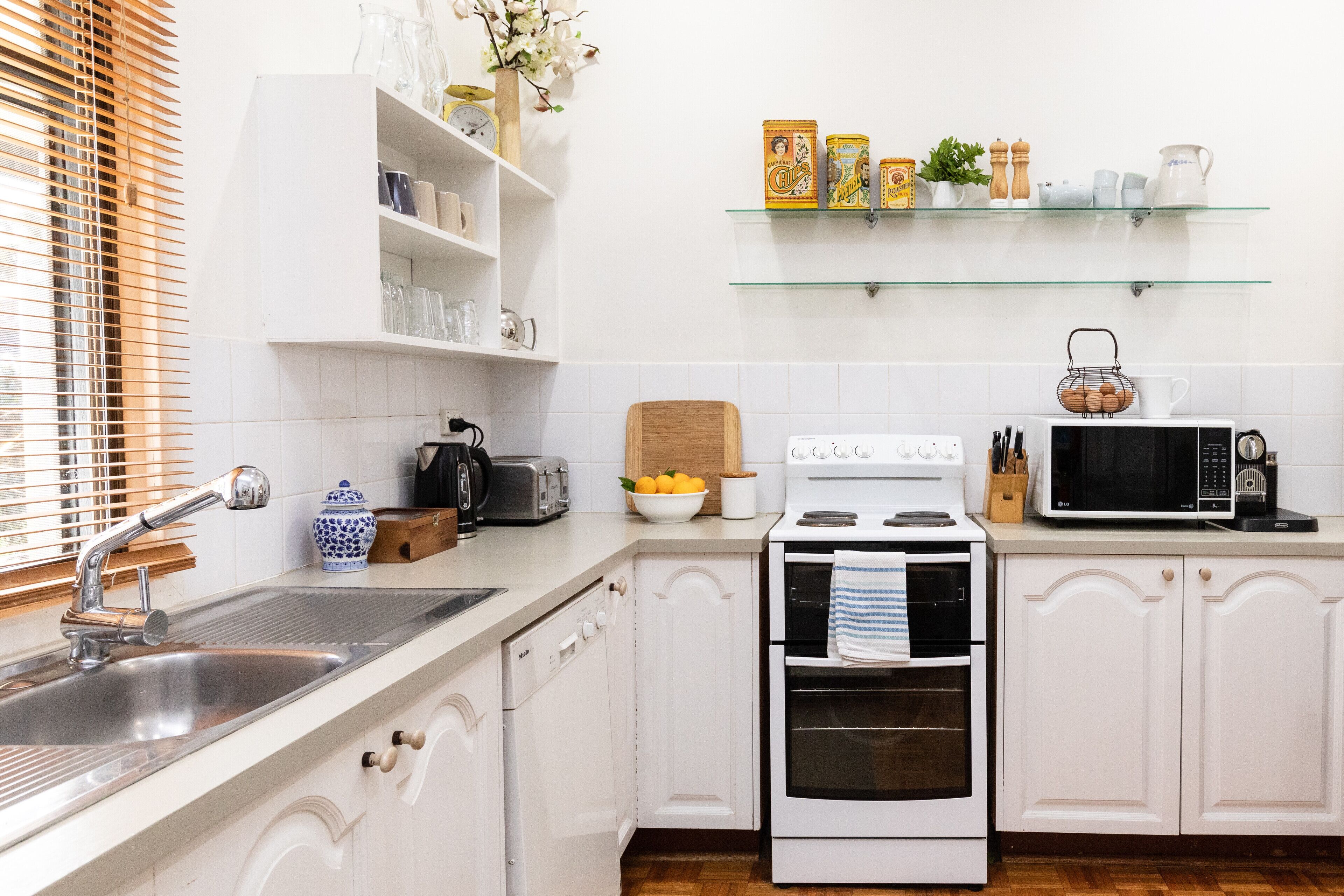 Lawson Farm Cottage - Charming farm stay