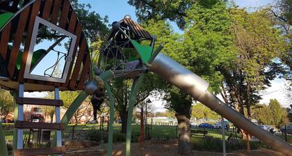 Prospect guest house 4km Oval/CBD 2 bathrms/double private carport