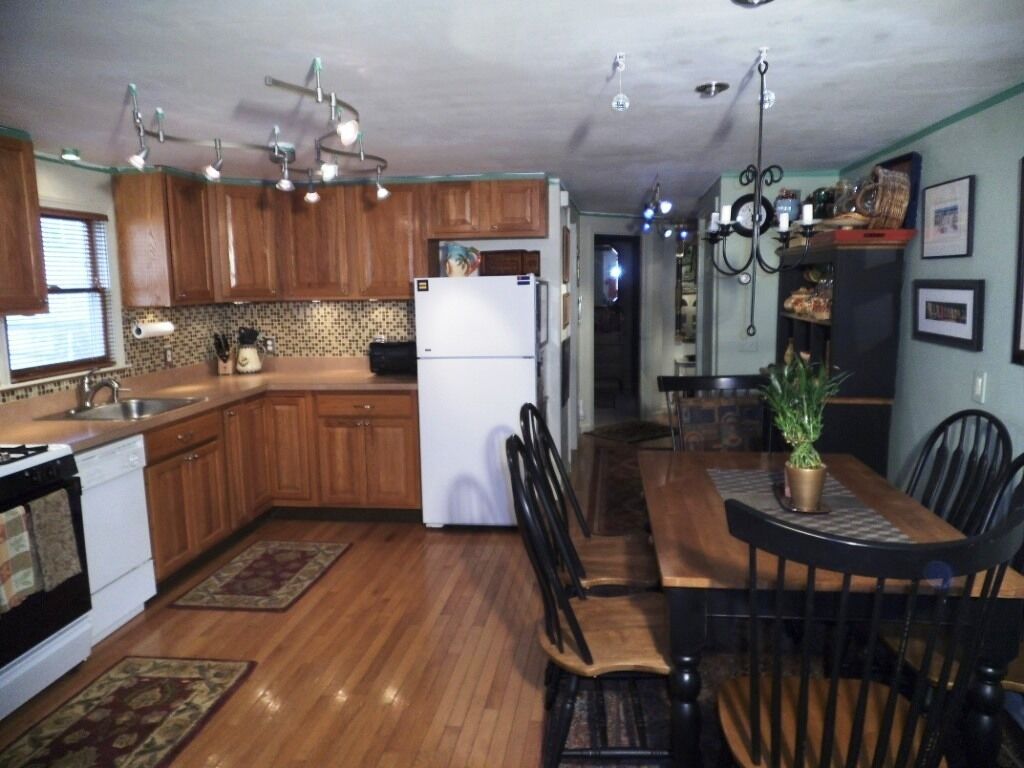 Town center unit very convenient to everything Ptown