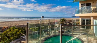 Ground Floor,  Ocean Front Beach Condo With Hot Tub 