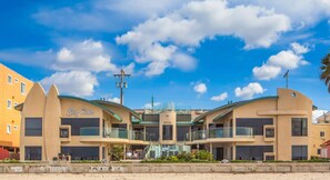 Exterior - Ground Floor, Ocean Front Beach Condo With Hot Tub (San Diego)