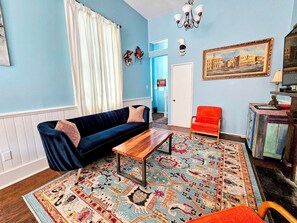 Smart TV, fireplace, DVD player, books
