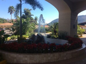 المنطقة المحيطة بالمنشأة