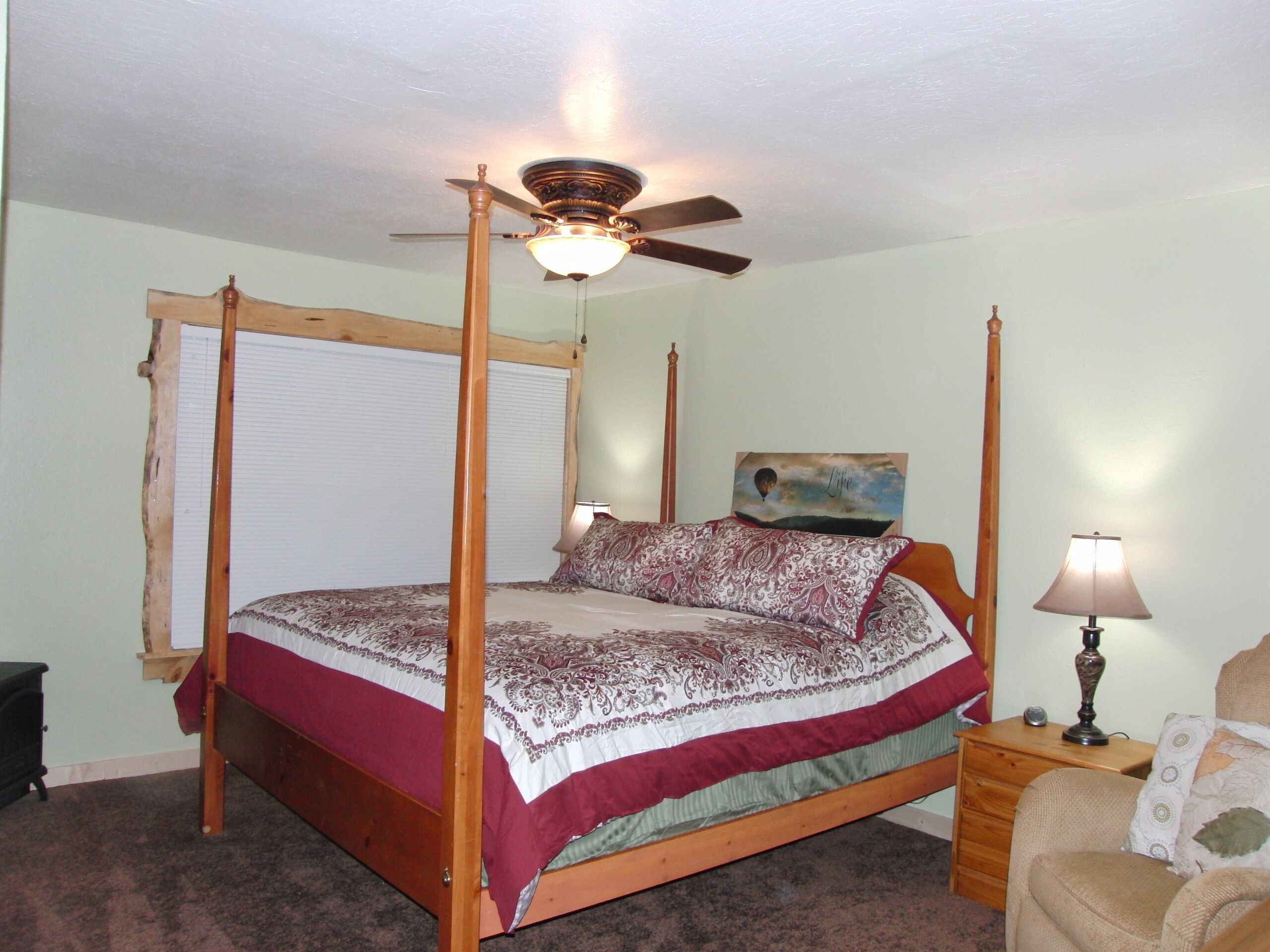 Nature's Riverside In a tranquil setting by the River *Private Hot Tub 