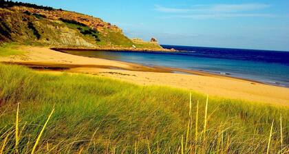 Year-round Vacation Rental - Fly Fishing, Golf, Beaches, Cabot Trail & More.
