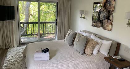 Great Martha's Vineyard House: Everything You Need - Nothing You Don't!