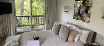 Great Martha's Vineyard House: Everything You Need - Nothing You Don't!