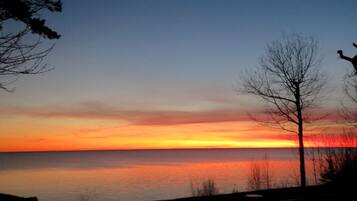 Am Strand, Liegestühle, Strandtücher