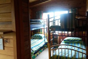 3 Schlafzimmer, Bügeleisen/Bügelbrett, Bettwäsche