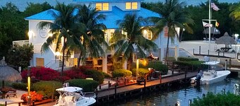 Ocean Front,  Marina, Pool/Hot Tub, Private Beach, Bar/Cafe