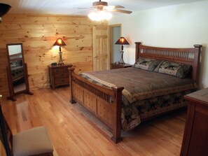 4 chambres, fer et planche à repasser, lit parapluie, Wi-Fi