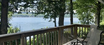 Ferienhaus am See an einer Privatstraße am Keuka Lake State Park.    