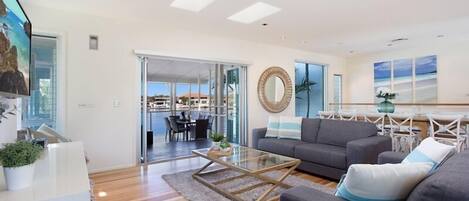 Älytelevisio, pöytätennispöytä