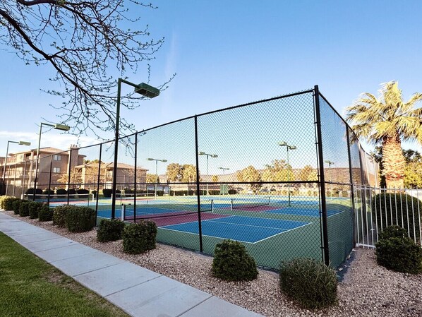 Sport court - Peaceful Sports Village Condo | King Bed, Balcony & Pools (St. George)