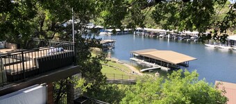 Lakeway Waterfront,  Lake Travis, Private Dock & Hot Tub
