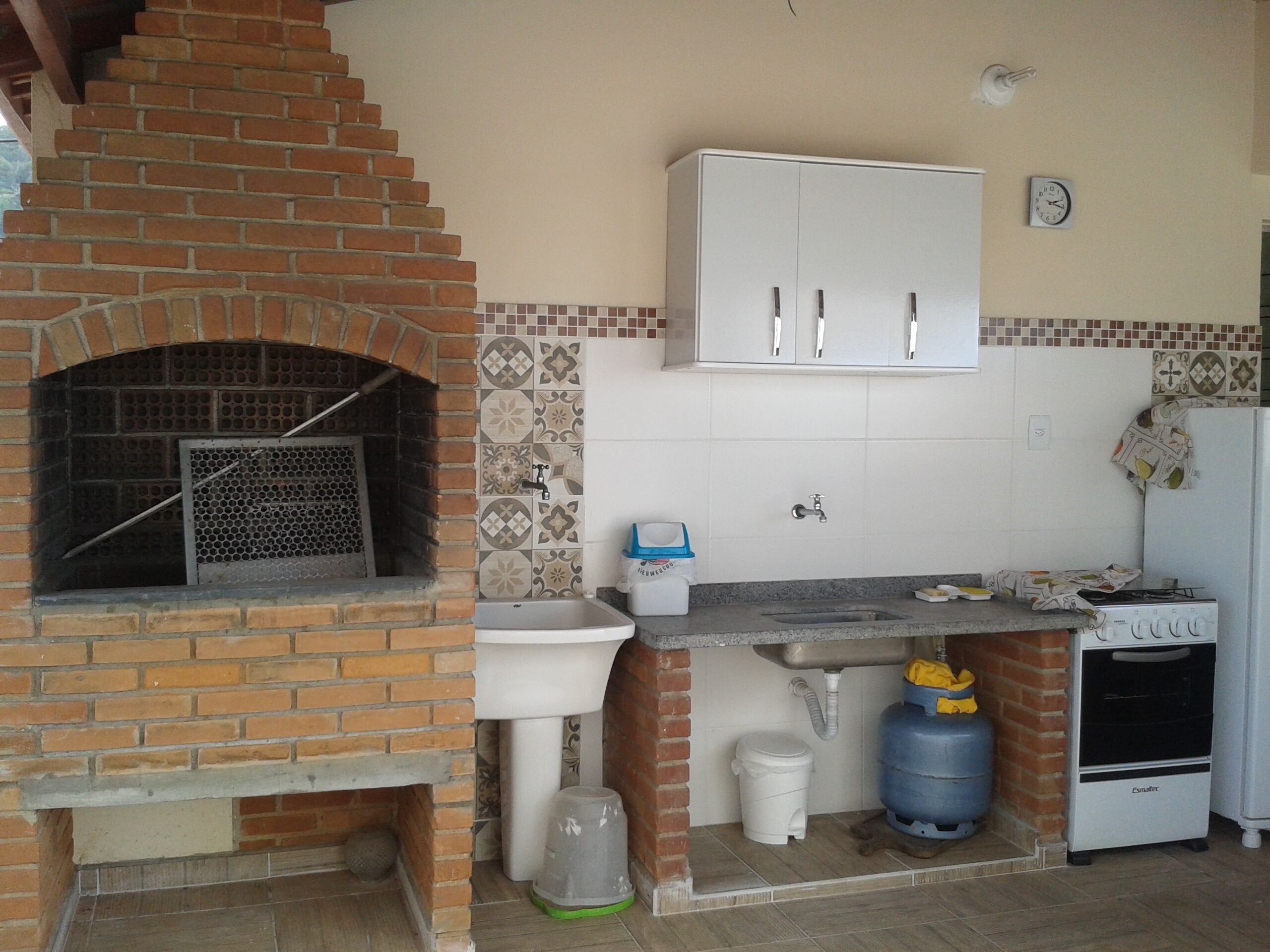 Coverage overlooking the Sea