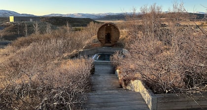 Moderna casa de lujo en el corazón del Círculo Dorado: ¡invierno y verano!