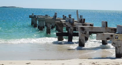 51 Bashford St Top Spot Jurien Bay