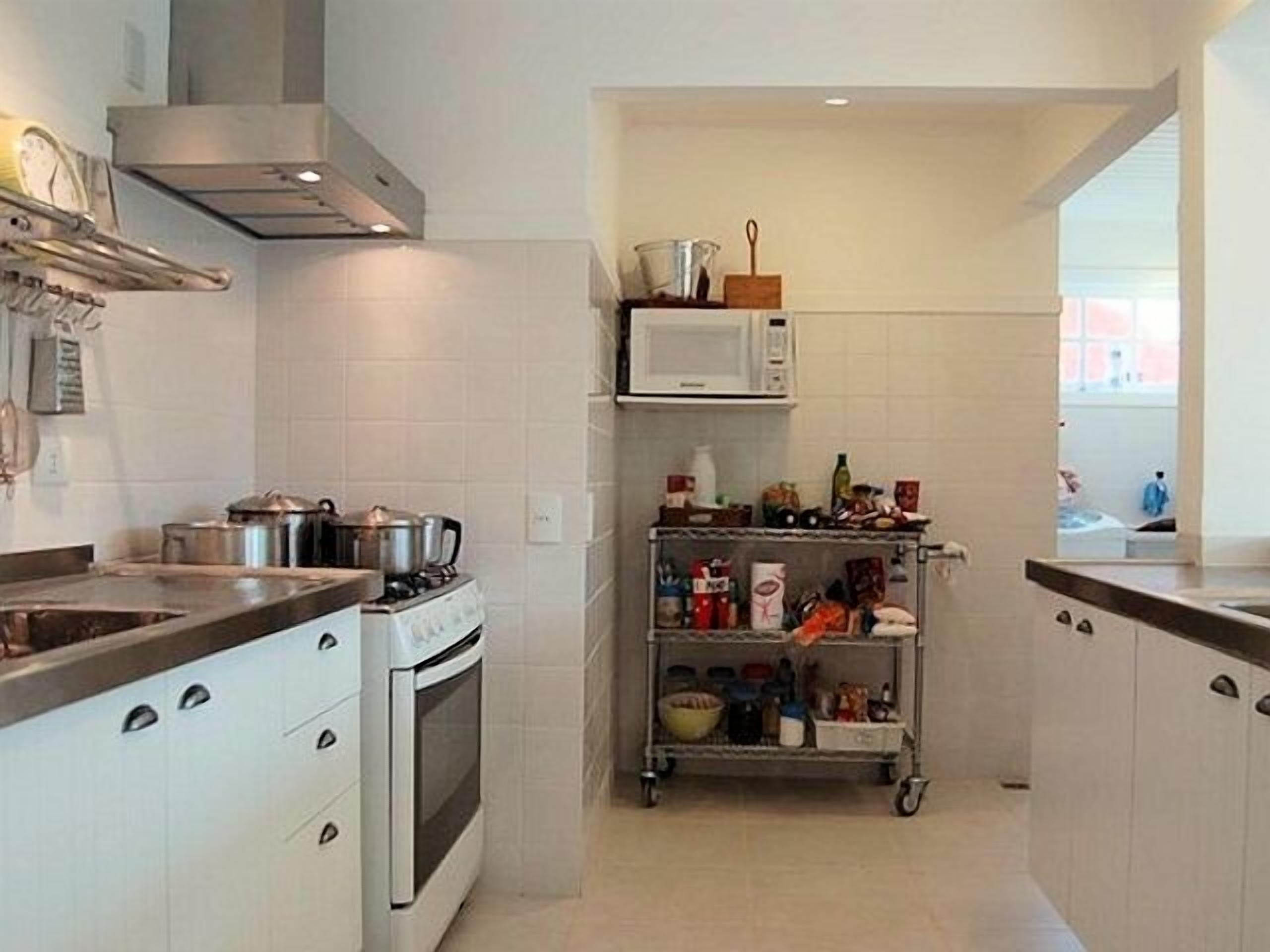 4 bedroom house in the large condominium - WiFi and Sky TV - Rasa Beach - 2 suites