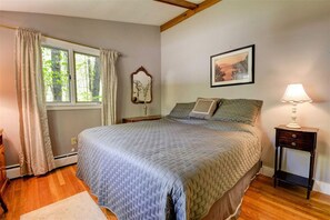 5 chambres, fer et planche à repasser, Wi-Fi, draps fournis