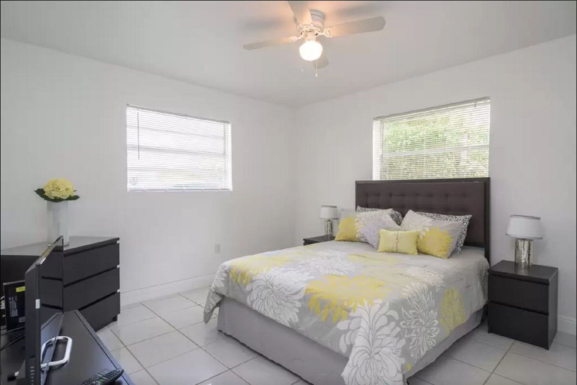 LARGE 5 Bedroom POOL HOME IN HOLLYWOOD WOW!!! plus POOL and more