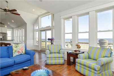 OceanfrontOasis w/Breathtaking Views! Pool w/TikiBar.Hottub.Guesthouse