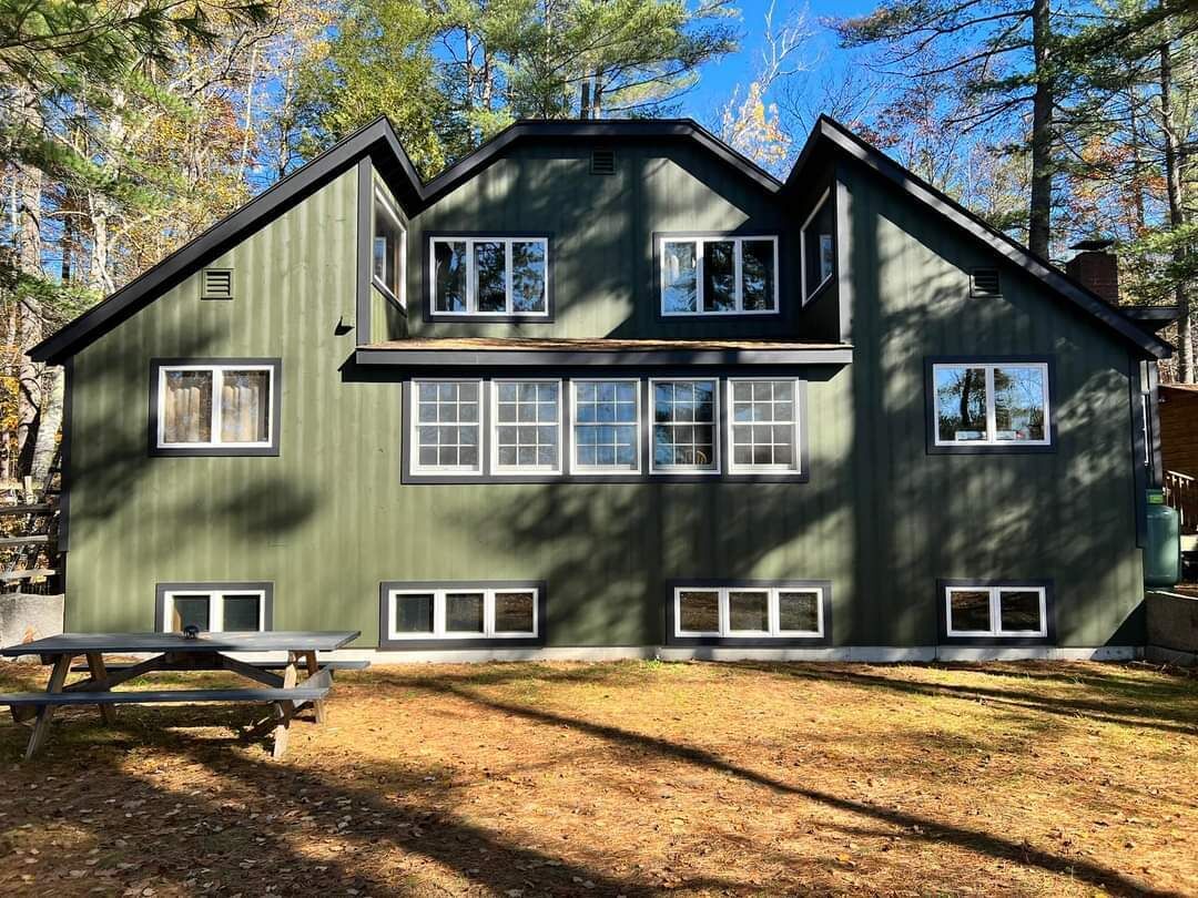 Pristine Waterfront Home near Sunday River. Ski, Swim, Fish, Relax! 5 STAR *****