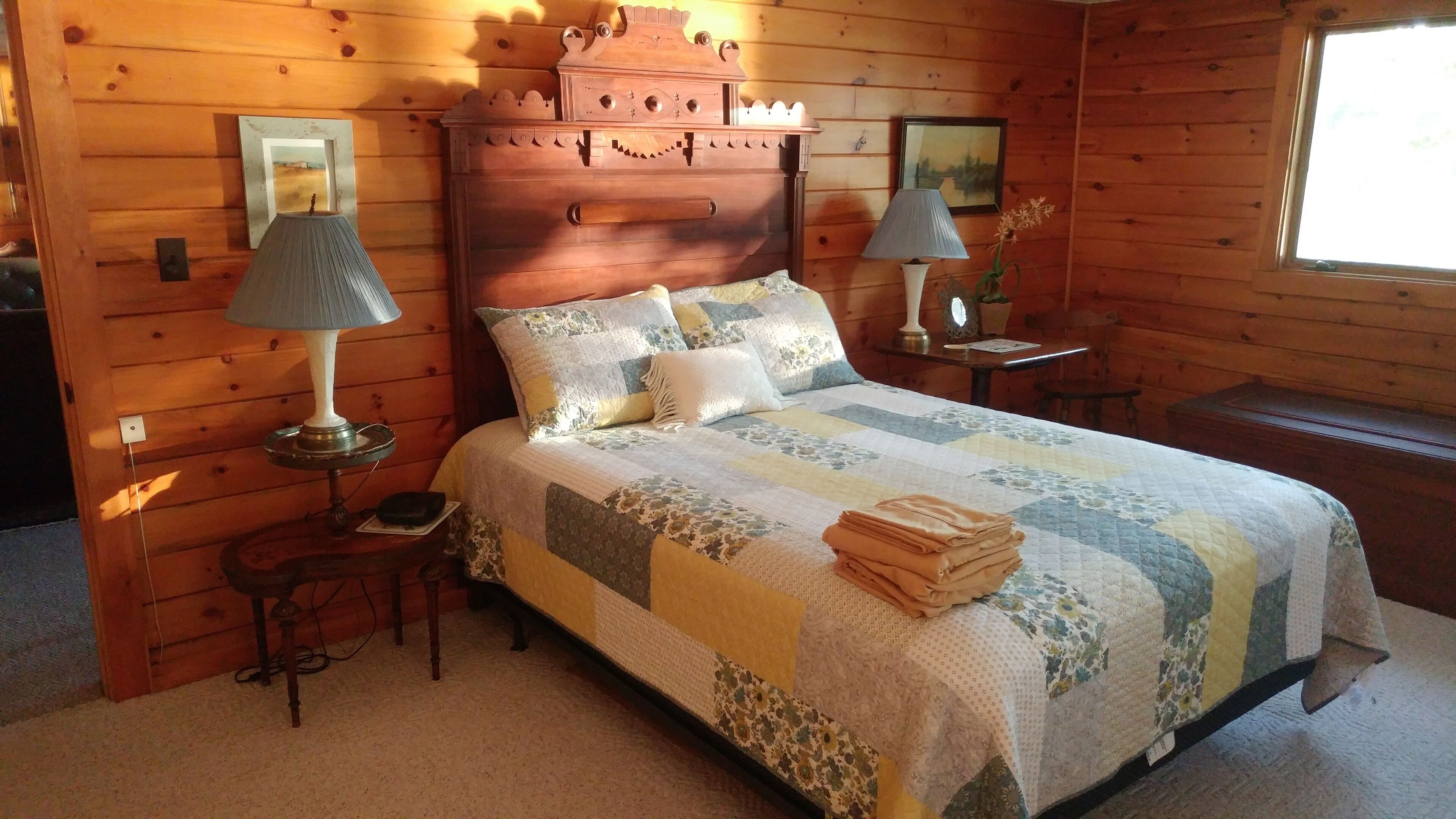 Pristine Waterfront Home near Sunday River. Ski, Swim, Fish, Relax! 5 STAR *****