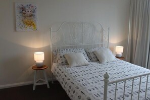6 Schlafzimmer, Bügeleisen/Bügelbrett, Reisekinderbett, kostenloses WLAN
