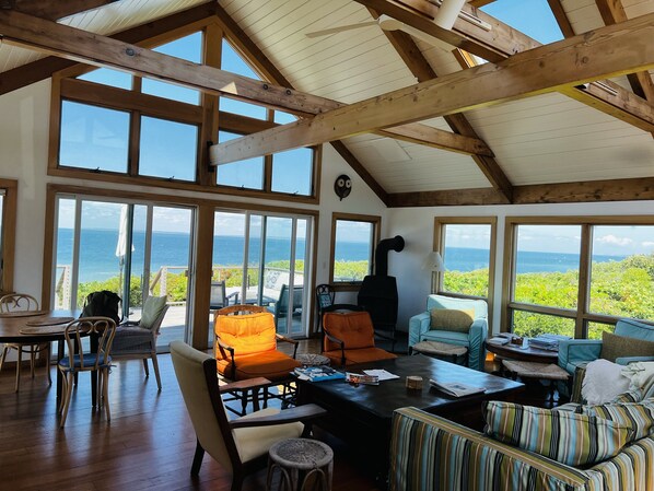 تلفزيون ذكي، كُتُب