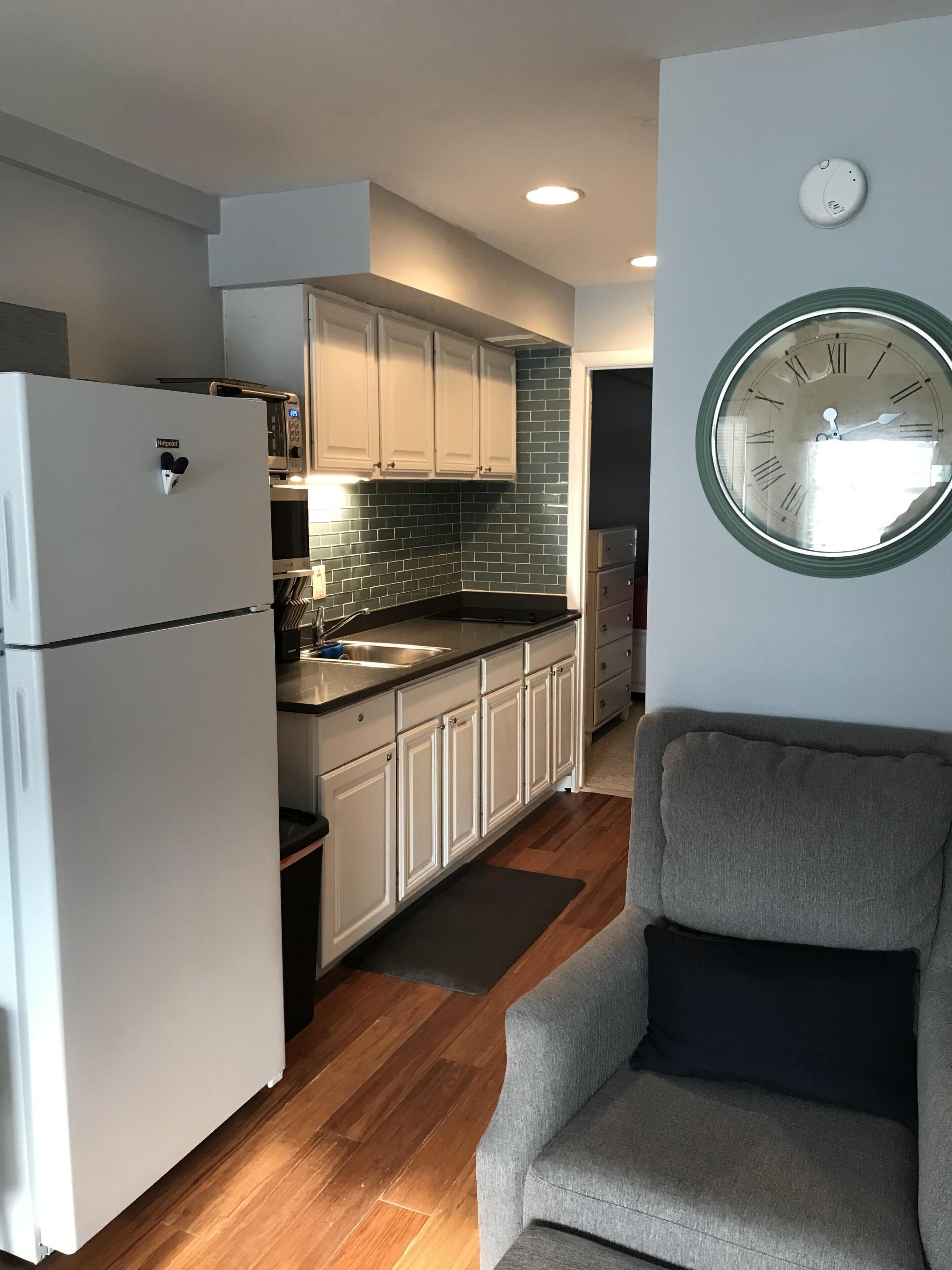 Fireplace- Romantic Winter Getaway-Ocean View - Sleeps 6