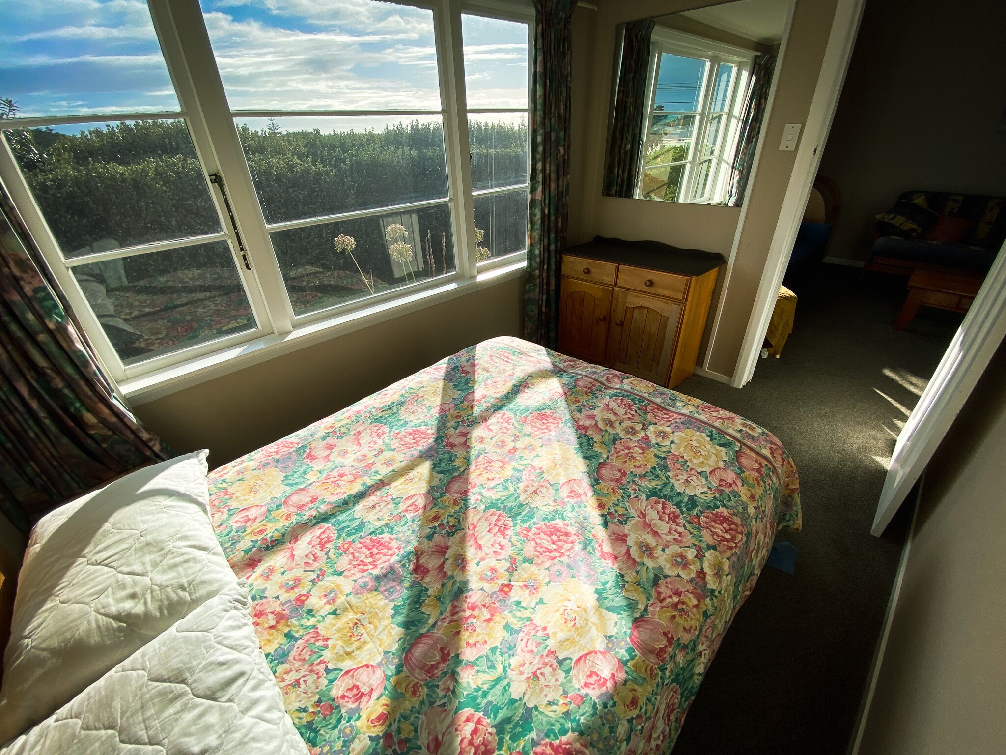 3 sovrum, skrivbord, strykjärn/strykbräda och gratis wi-fi