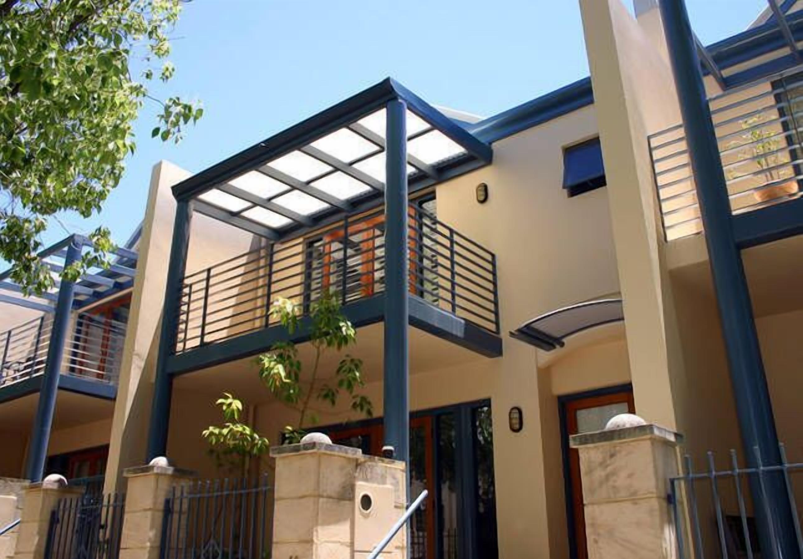 East Perth LUXURY- cleaned with antibacteral solutions