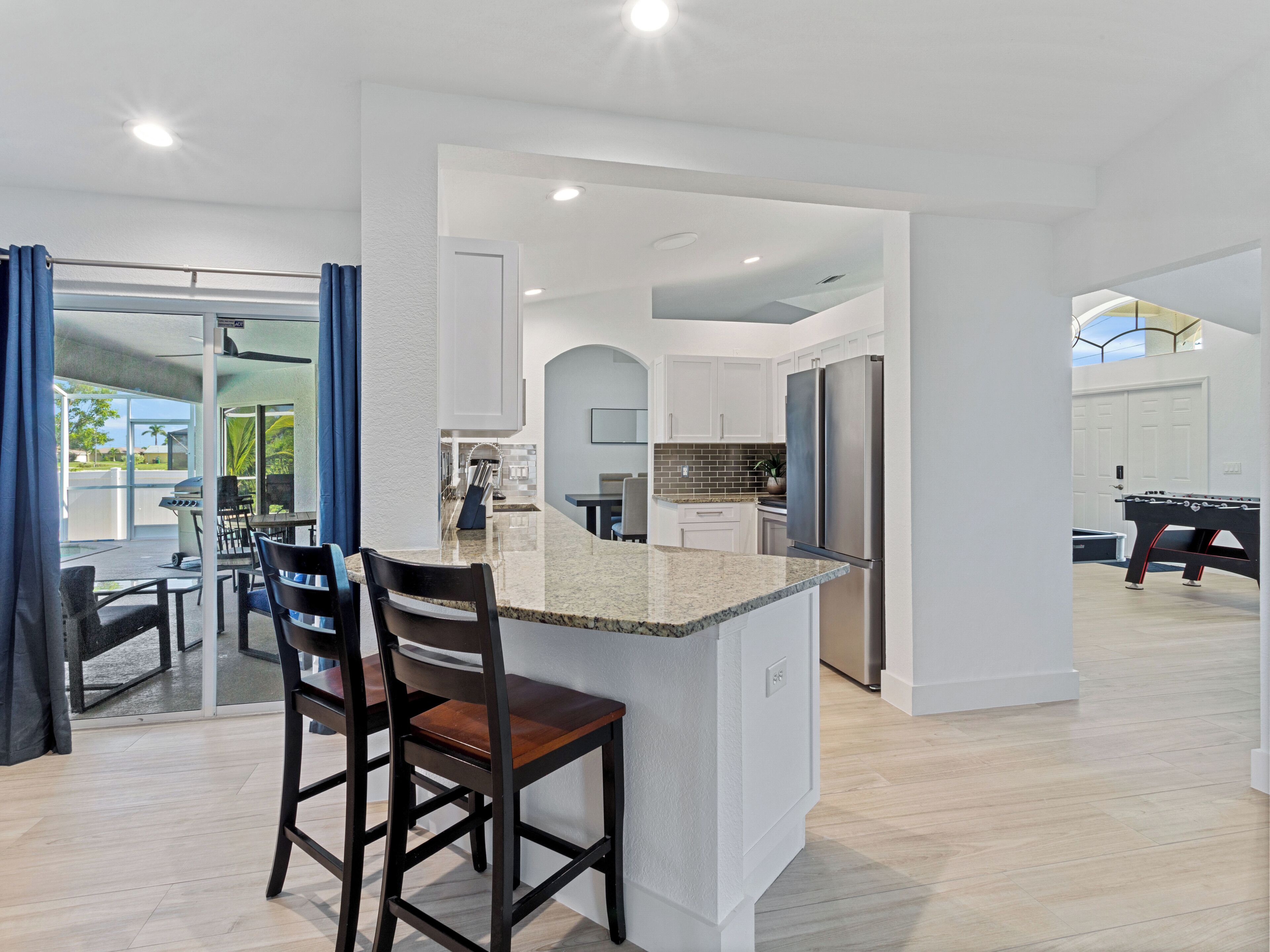 The Perfect Waterfront Vacation House - Relax or Play .