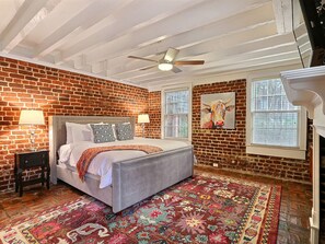 6 sovrum, strykjärn/strykbräda, gratis wi-fi och sängkläder