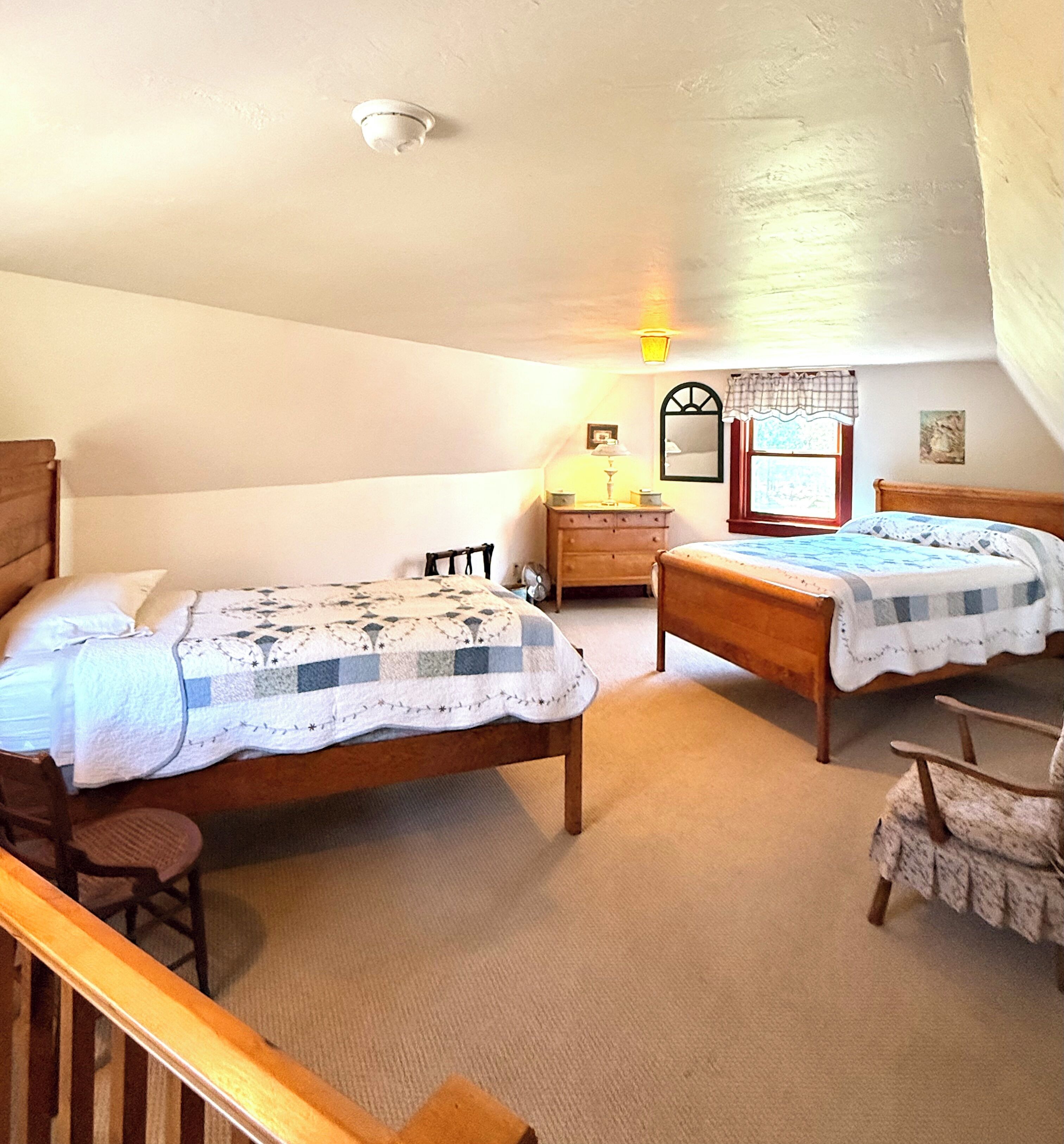 2 bedrooms, bed sheets