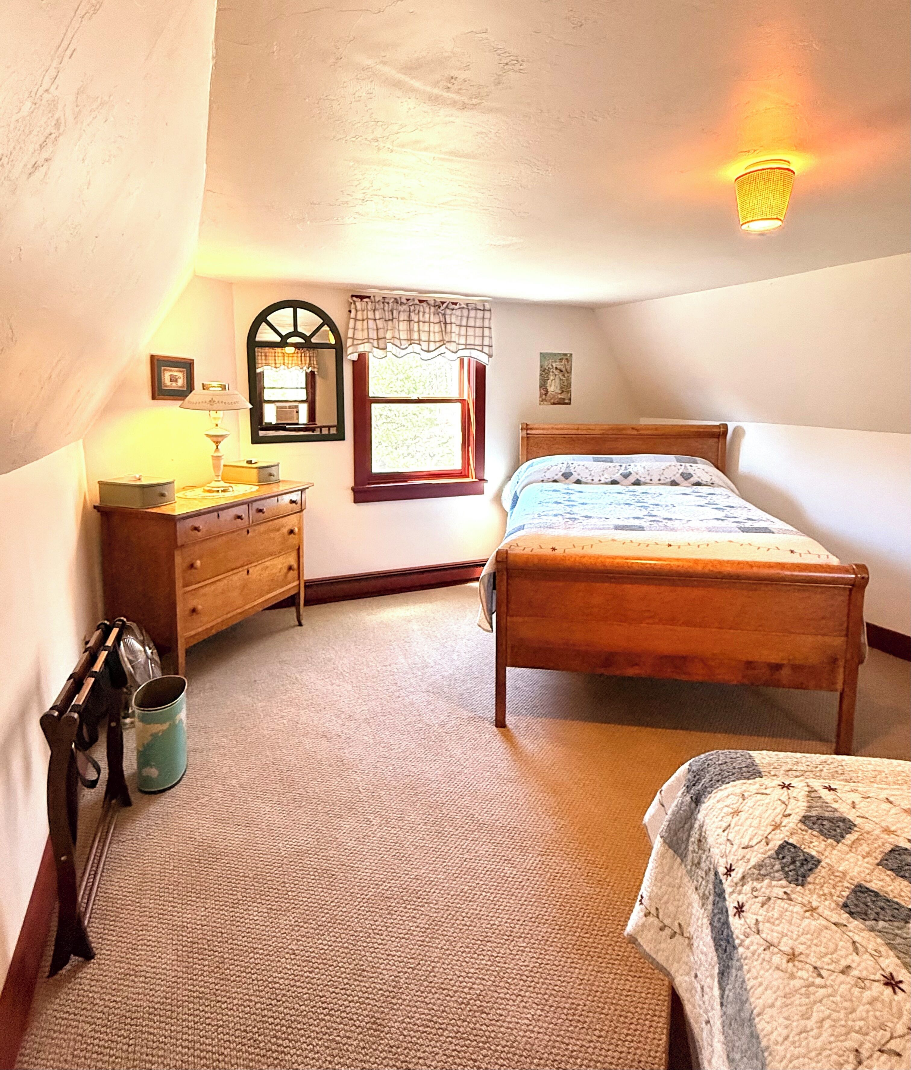 2 bedrooms, bed sheets