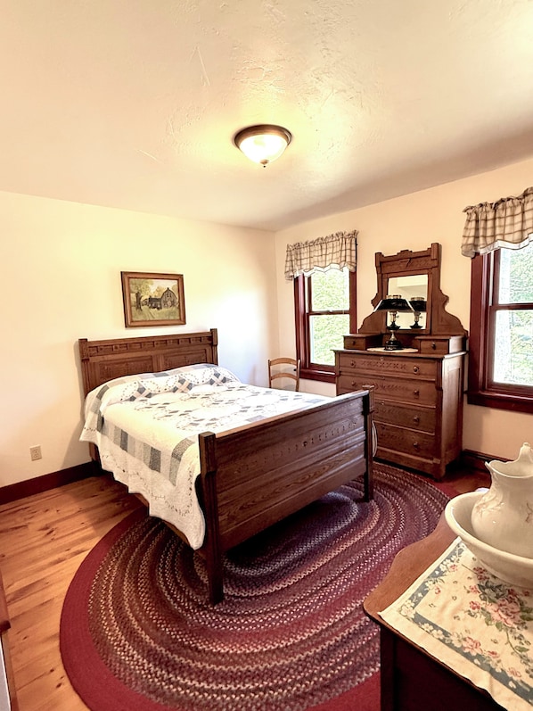 2 bedrooms, bed sheets