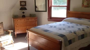 2 bedrooms, bed sheets