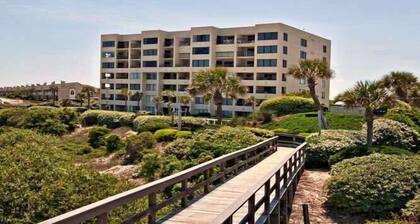 The Perfect Getaway - Steps to Beach and Pool!